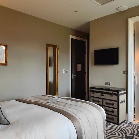 Oddfellows On The Park Чедл Номер фото A room at the hotel