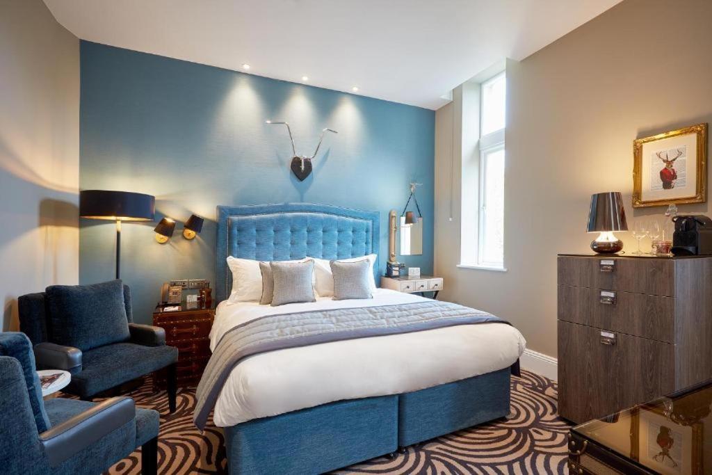 Oddfellows On The Park Чедл Номер фото A bedroom at The Ivy Collection