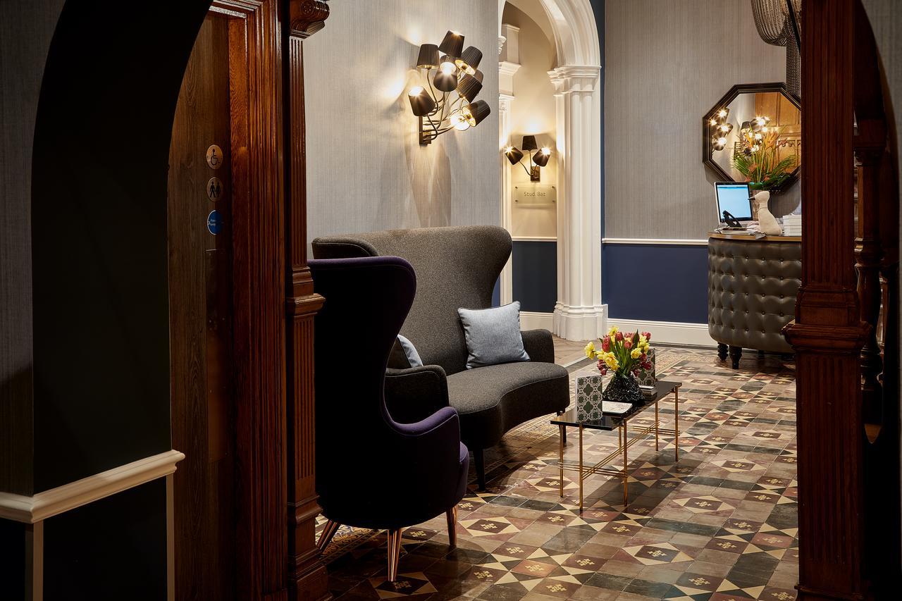 Oddfellows On The Park Чедл Экстерьер фото The hotel's lobby