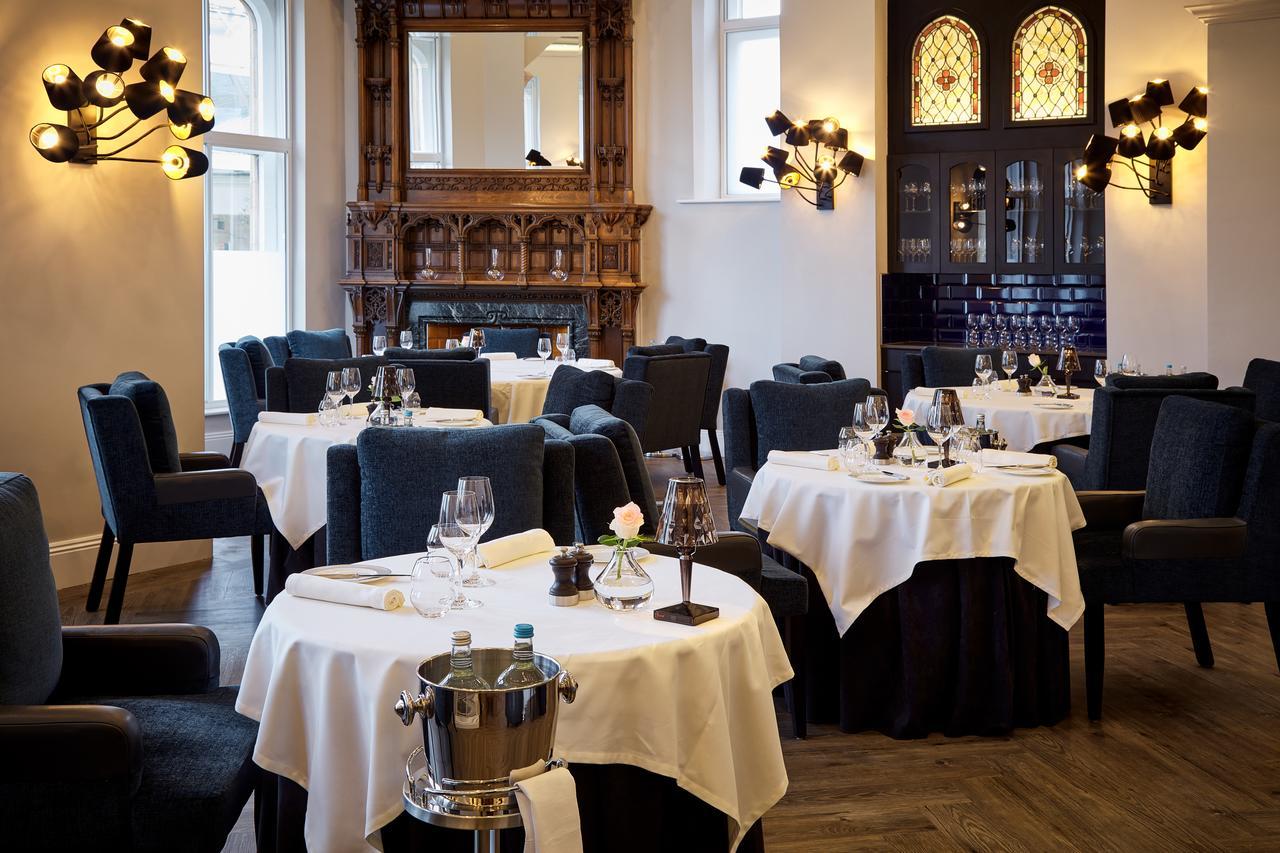 Oddfellows On The Park Чедл Экстерьер фото Restaurant AOC