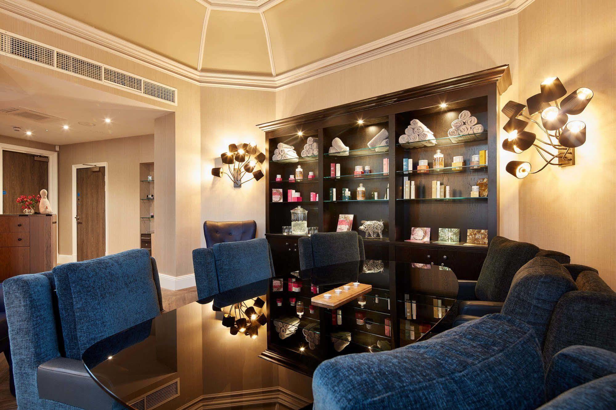 Oddfellows On The Park Чедл Экстерьер фото The Spa at The Dorchester