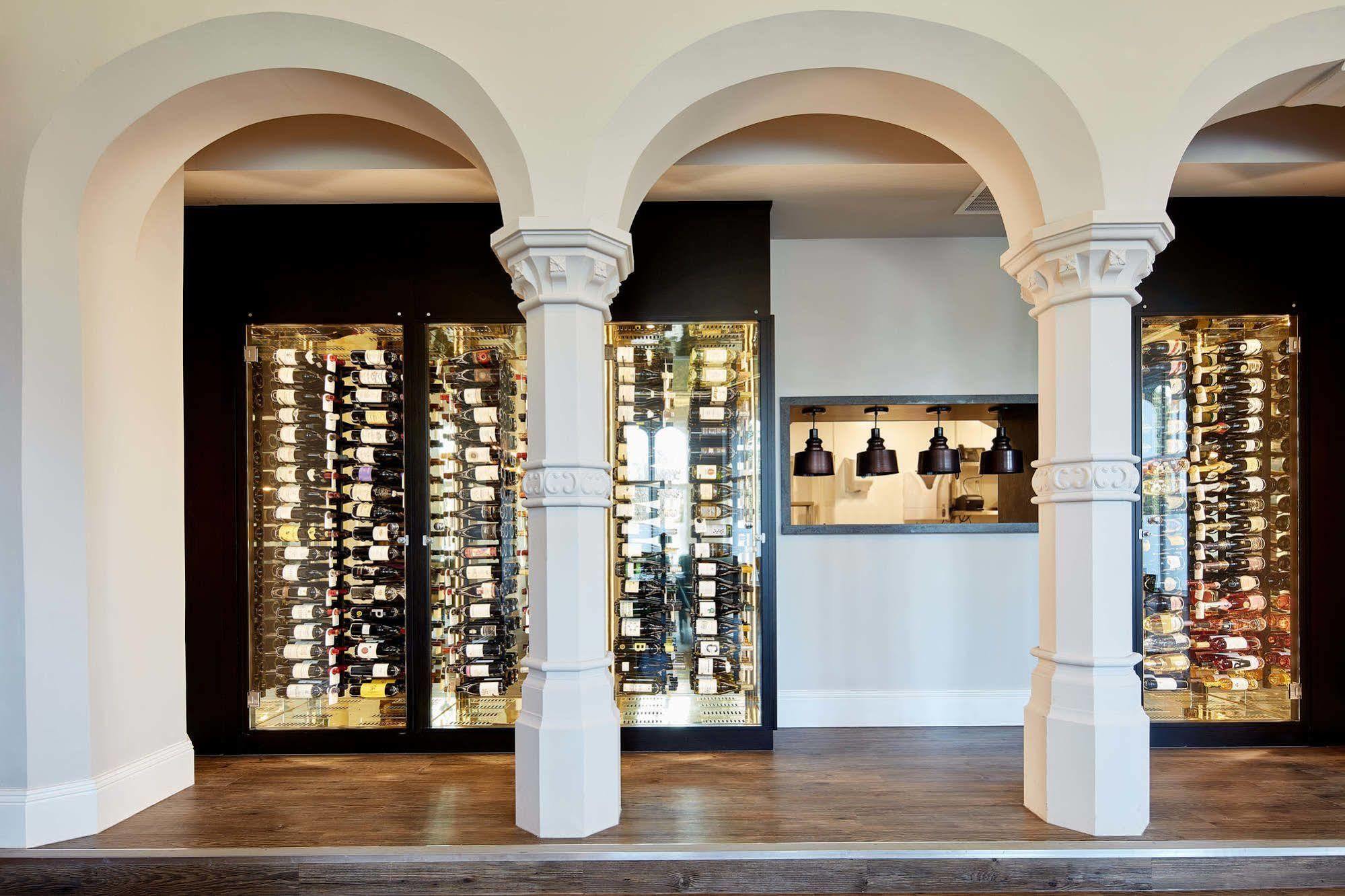 Oddfellows On The Park Чедл Экстерьер фото Wine display at the winery